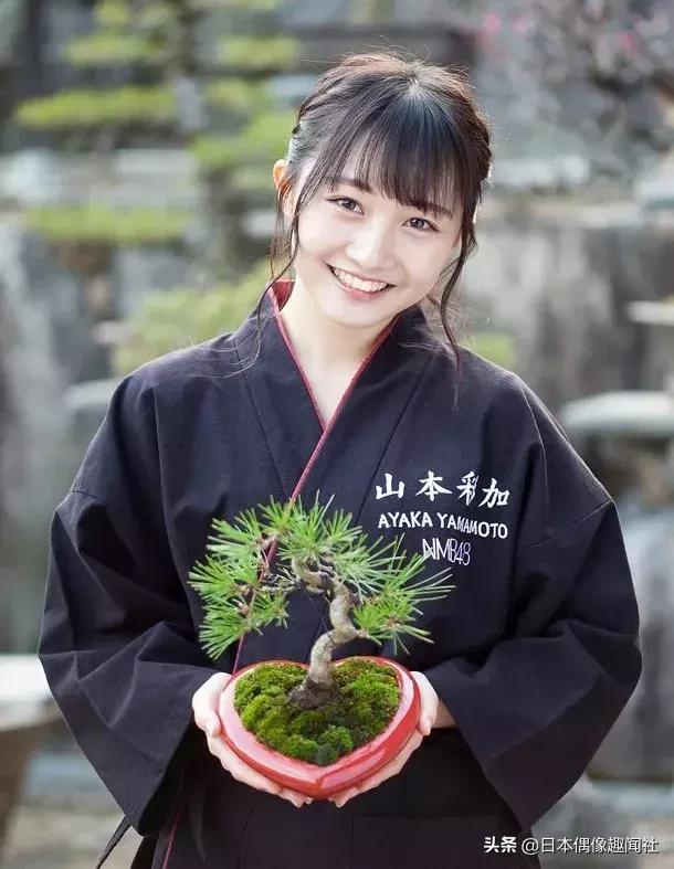 深受日本年轻人喜爱的时尚杂志，《17》迎来新模特，平均只有14岁