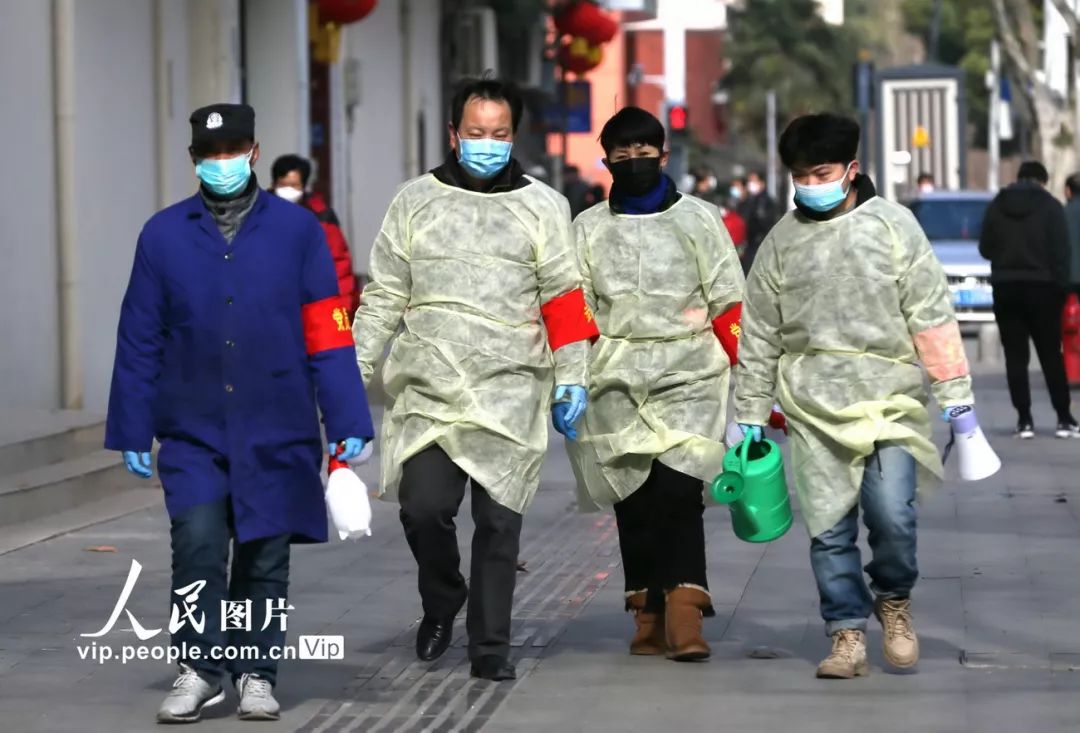 战疫中的40个瞬间,战疫二十四小时纪录片感悟