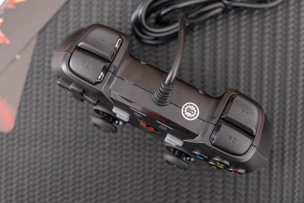 北通蝙蝠四游戏手柄能连电视吗,北通蝙蝠4手柄选哪个