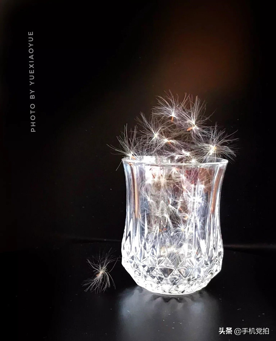 手机摄影怎么拍空房的空间感,手机黄墙拍照怎么拍出高级感