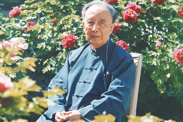 苏东坡和郭沫若比较谁有才,郭沫若和苏轼谁的文学成就大