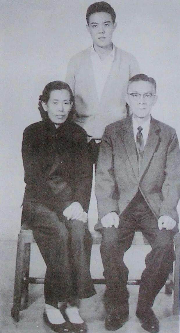 最美奋斗者平凡而伟大,最美奋斗者容国团