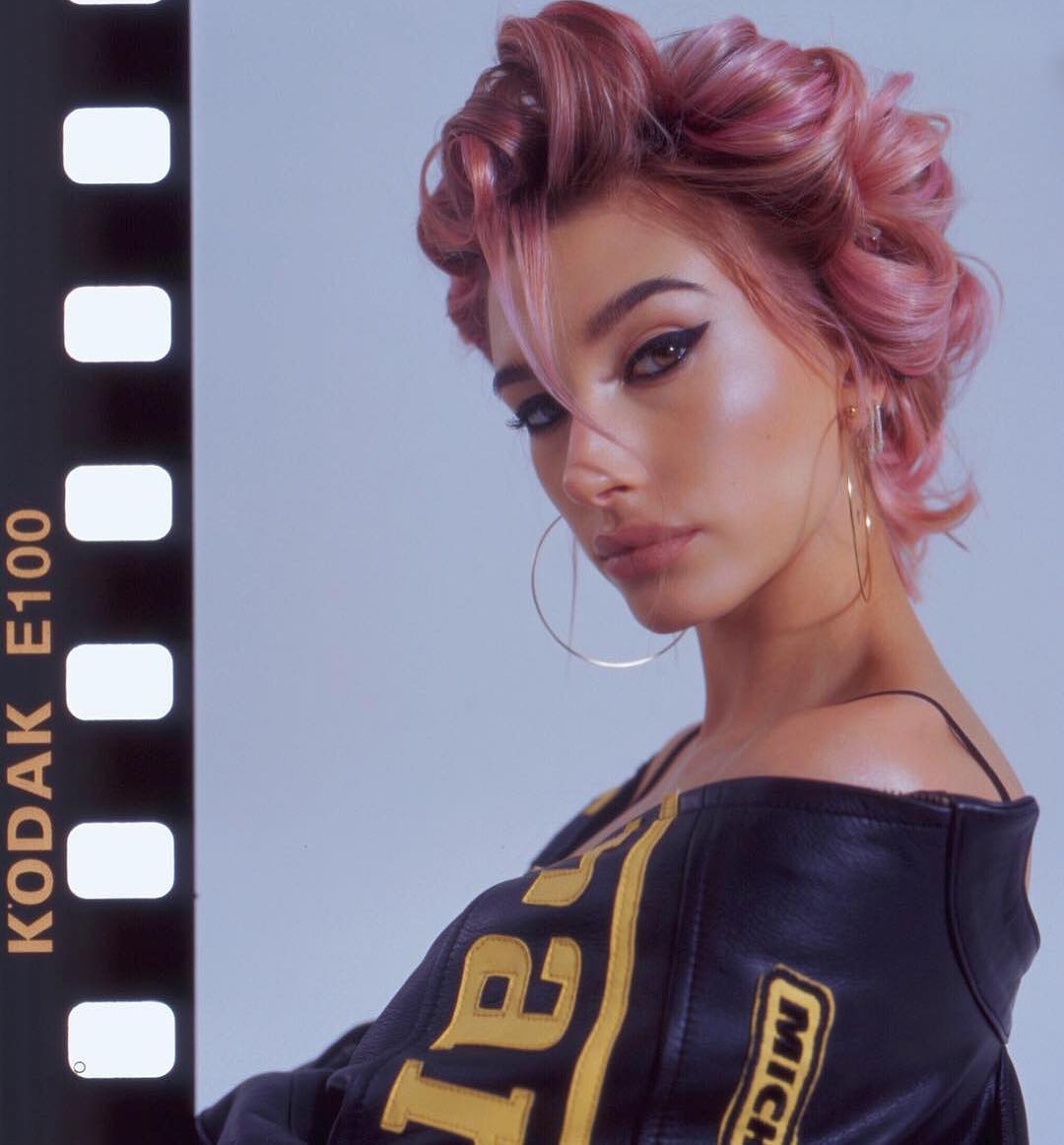 比伯和海莉在一起的穿搭,比伯夫妇海莉