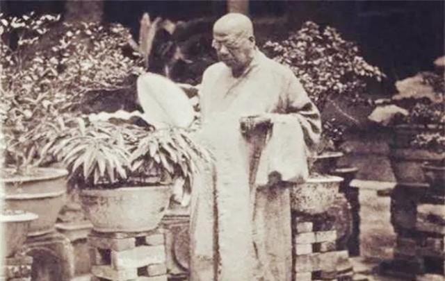 女飞贼宋莲萍拜高僧为师轻功了得,70年代国内第一女飞贼