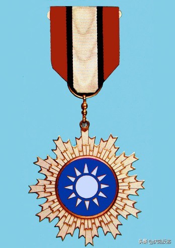 国共淮海战役兵败自杀黄百韬墓为何能保存至今？