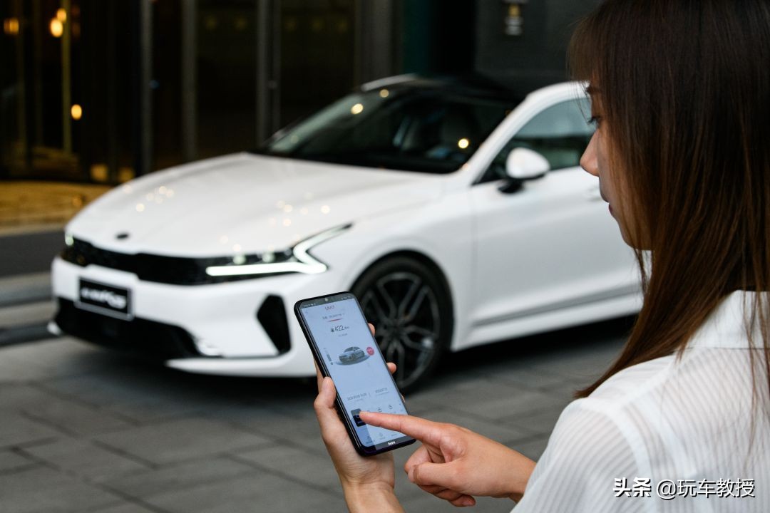 2012款起亚k5配置如何,16万起亚kx5