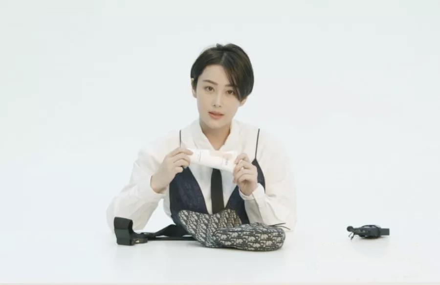 总算为国货争了口气，98.21%除螨率的洗面奶，张馨予也爱用