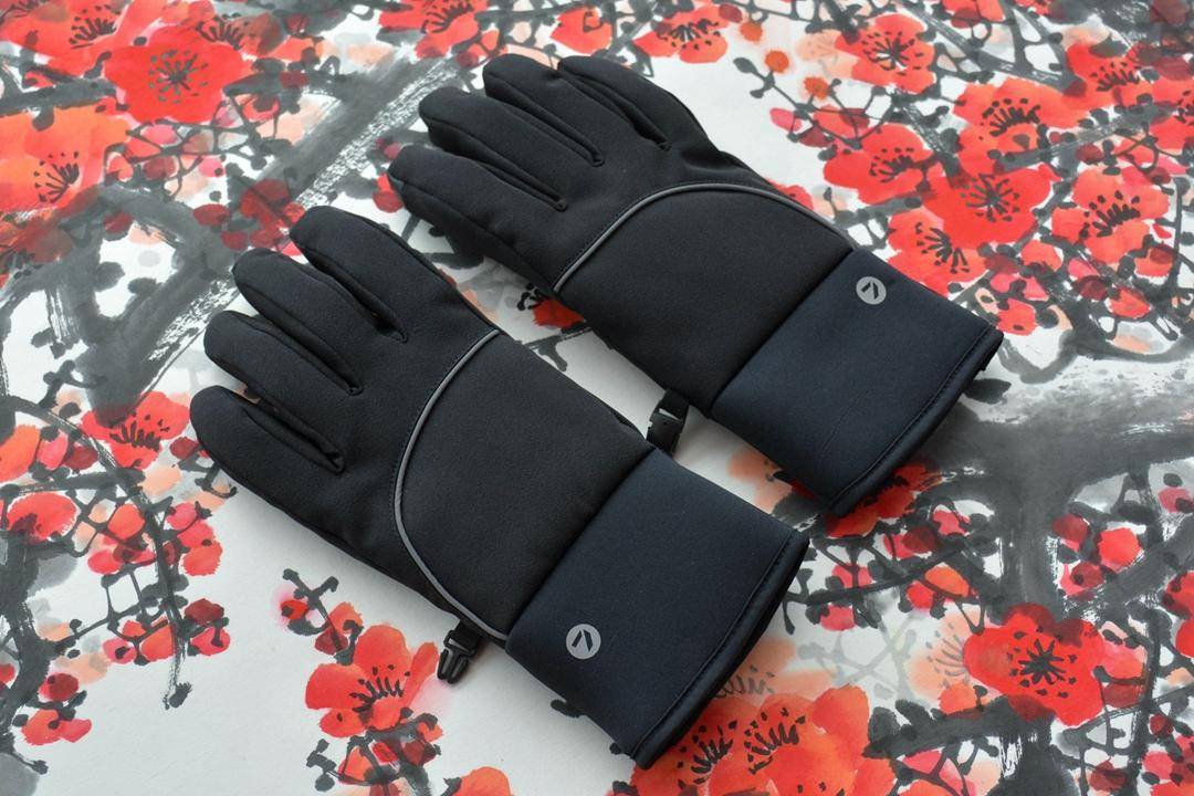 秋冬户外保暖加绒防水防触屏手套,鹿绒保暖触屏手套