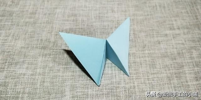 用折纸做一个会飞的小蝴蝶,蝴蝶简单又好看的折纸慢动作教程