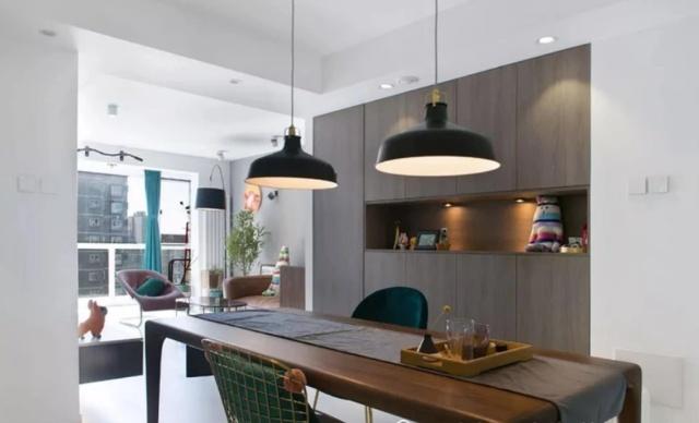 老婆把主卧阳台“内扩”1m宽！挤出阳光衣帽间，全屋太温馨！干货