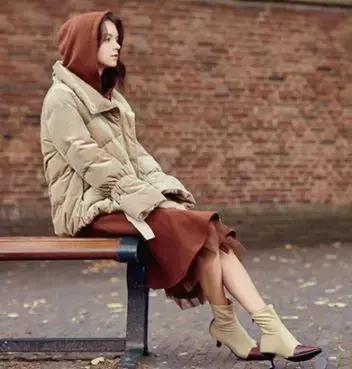 拒绝臃肿冬天最薄的保暖衣,好看又不显臃肿的羽绒服