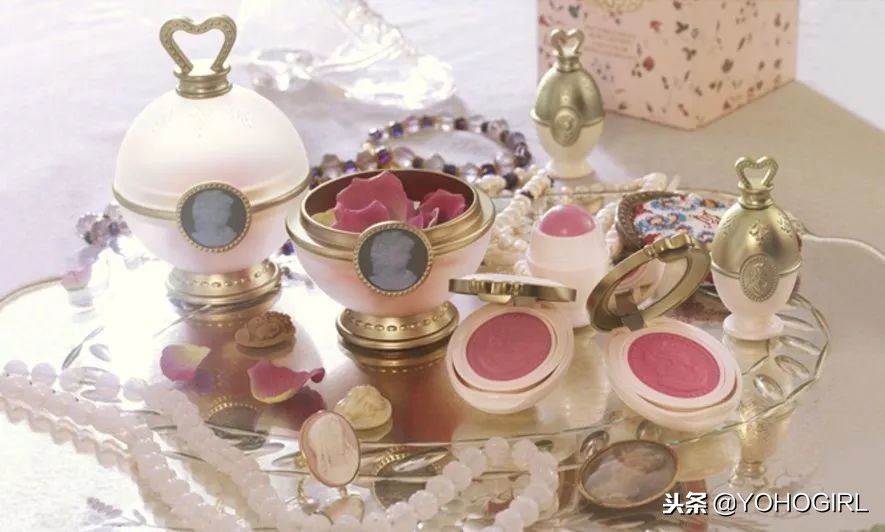 它们凭什么还未上市就断货?原来都带着“网红”体质啊!