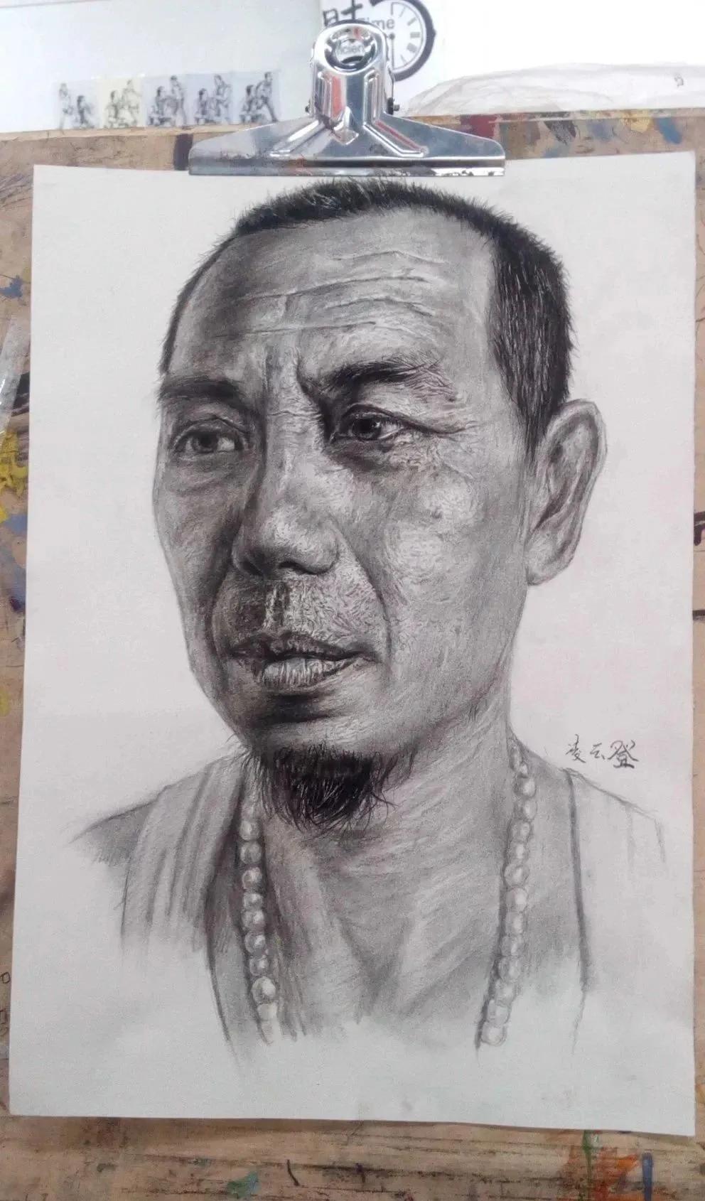 16岁男生上课画画被骂,15岁男孩画画被老师责备