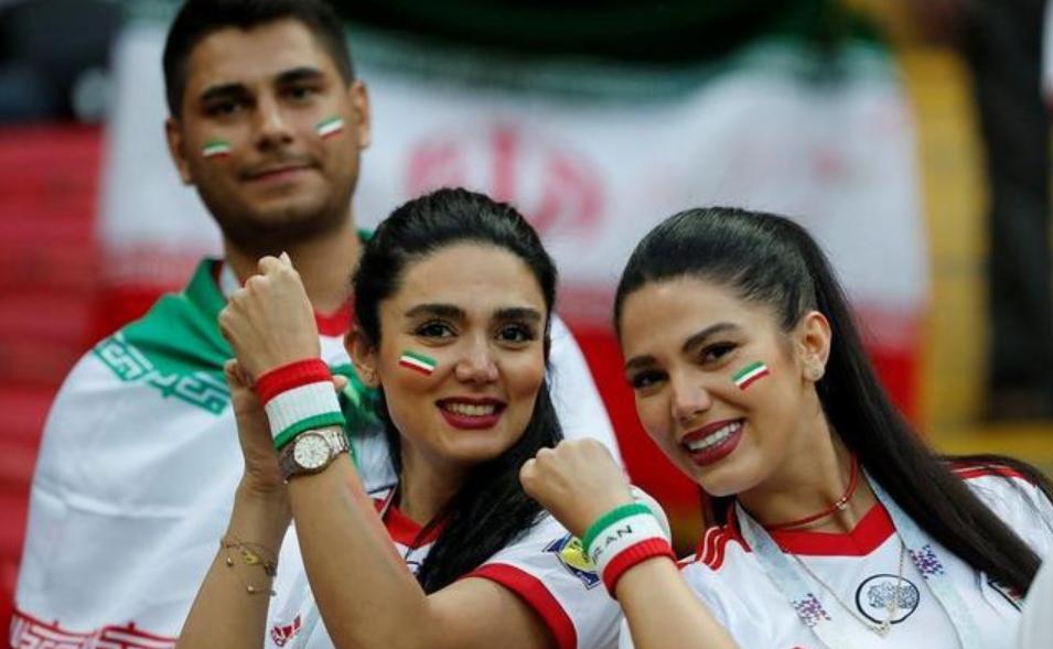 国际足联调查伊朗禁止女球迷入场,伊朗女球迷获准现场观看足球赛