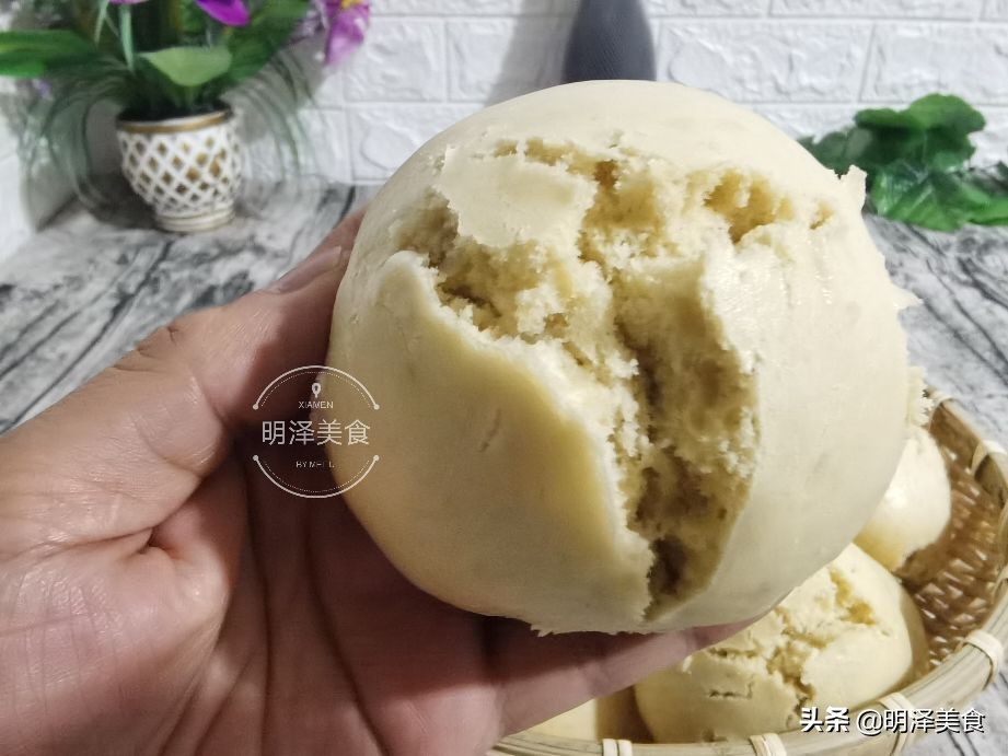 水碱馒头或开花馒头做法,怎样蒸开花大碱馒头