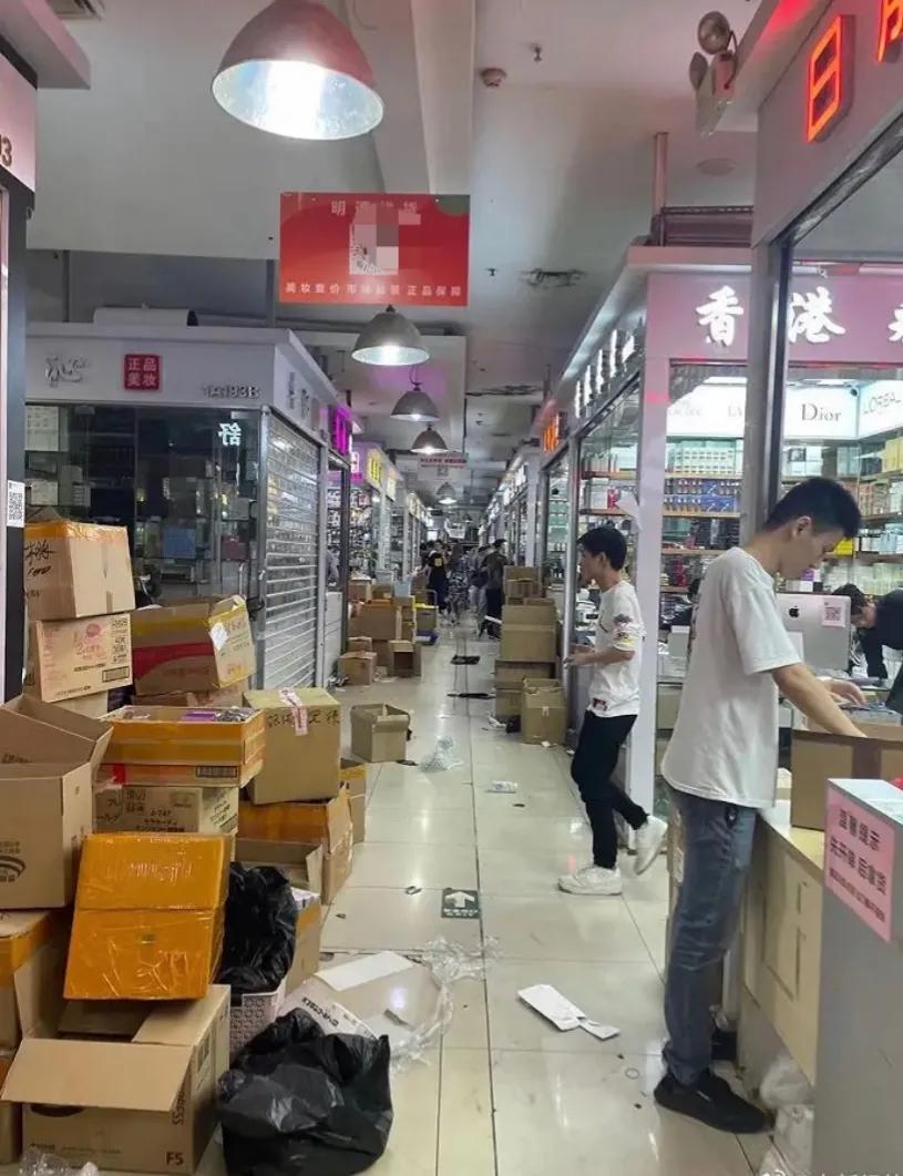 鎬庝箞鐪嬪緟鐤儏涓嬬殑娴峰浠ｈ喘,缇庡浗鐤儏涓ラ噸浠ｈ喘杩樿兘涔板悧