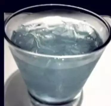 专职妈妈受失眠困扰，竟不知闺蜜给她安利的药是*品毒**