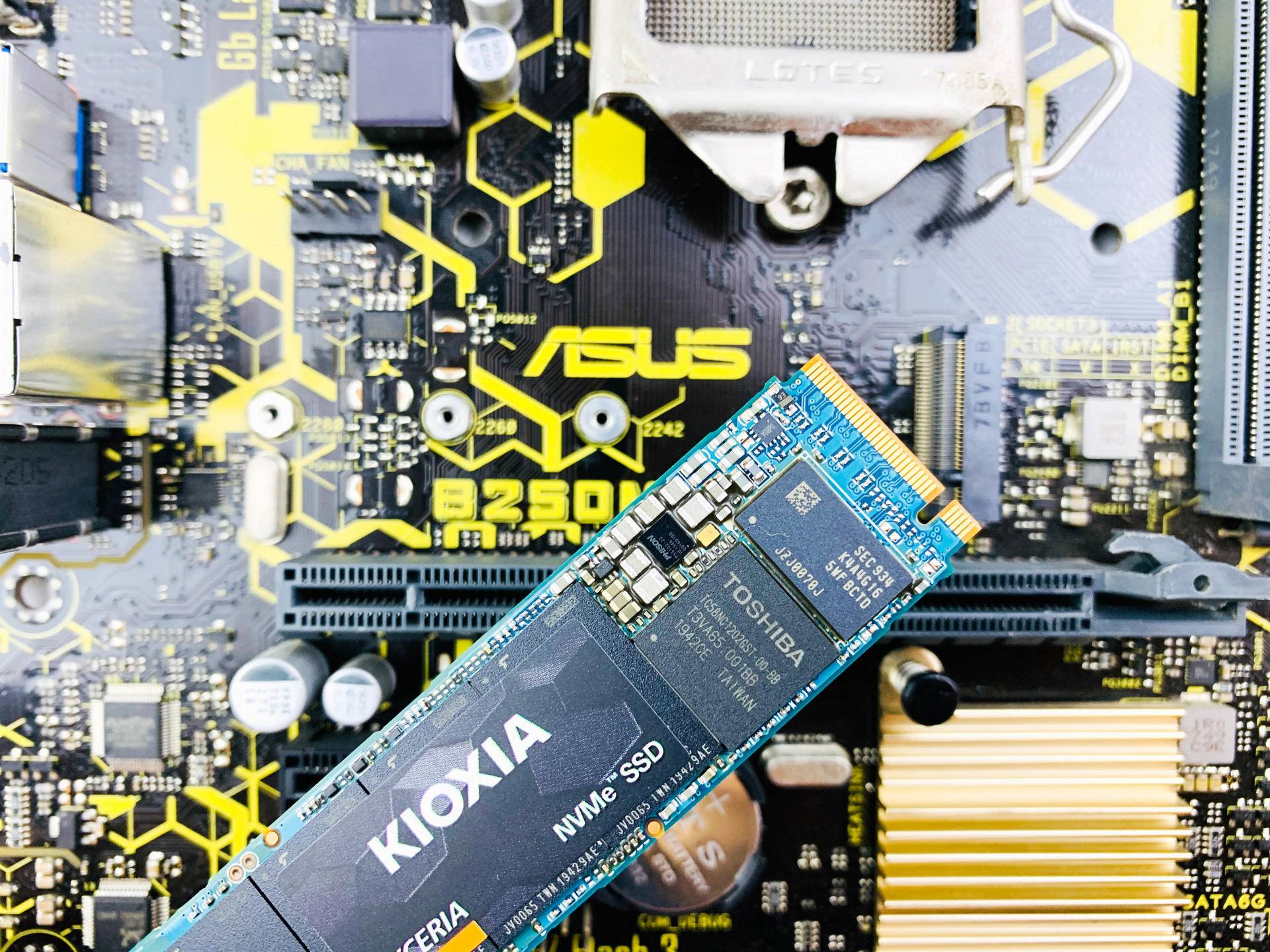 铠侠固态硬盘rc20对比se10,玩游戏有必要用固态硬盘吗