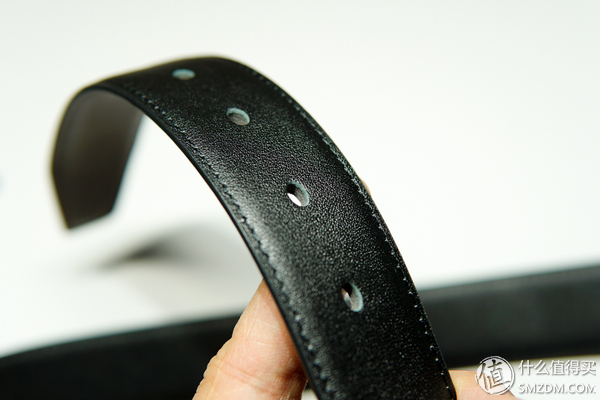 男人的必需品，苏宁极家头层牛皮皮带的双面设计有点意思