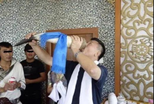 内蒙古真的都住蒙古包吗,内蒙人就一定住蒙古包吗