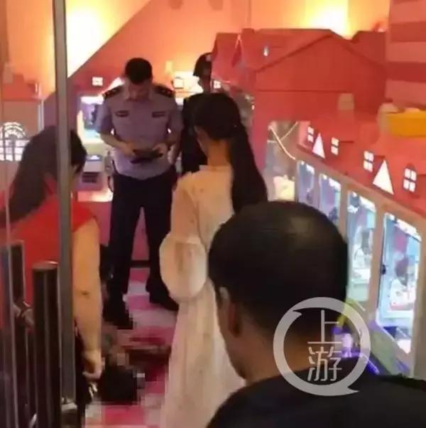 一审宣判！死刑！抖音“网红”女教师被前男友割喉，年轻的生命定格在了22岁！法院：手段残忍，情节恶劣！