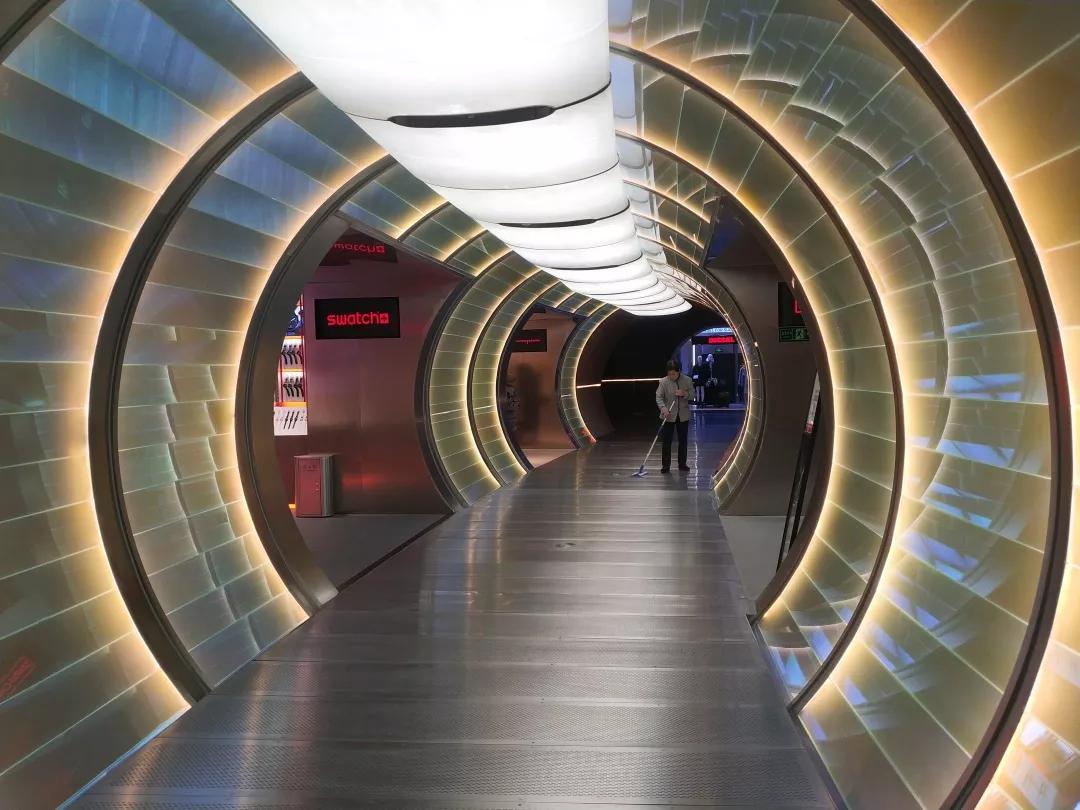 探店SKP-S:S式换挡，脱下古装，拥抱新青年|新商业