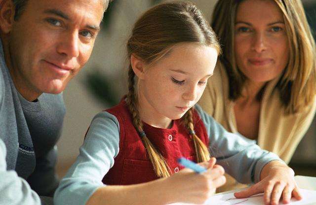 亲子沟通家长不要自以为是,中国式家长的亲子关系引人深思