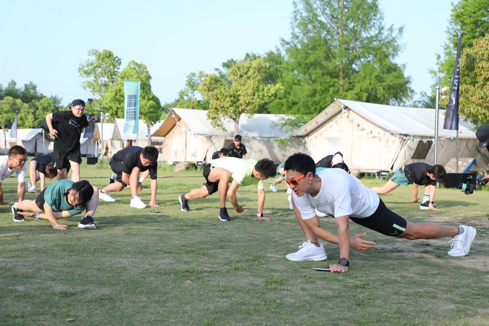 彪马PUMADEVIATENITROCOOLADAPT（碳板）跑鞋体验