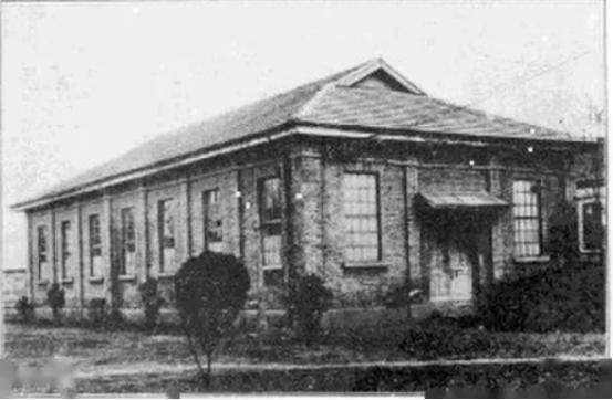 这所“魔法学校”火了!百年底蕴加持,走出200余位院士、多部影视剧来取景