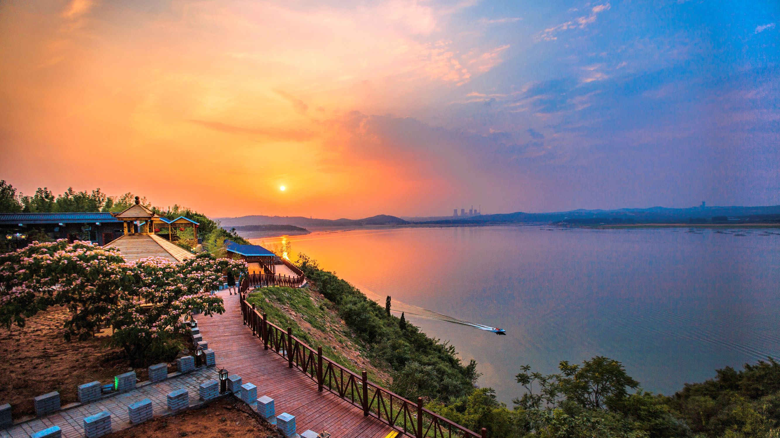 全员参与对标看齐强化措施推进水利精神文明建设落地生根开花——河南省白沙水库管理局文明创建大家谈