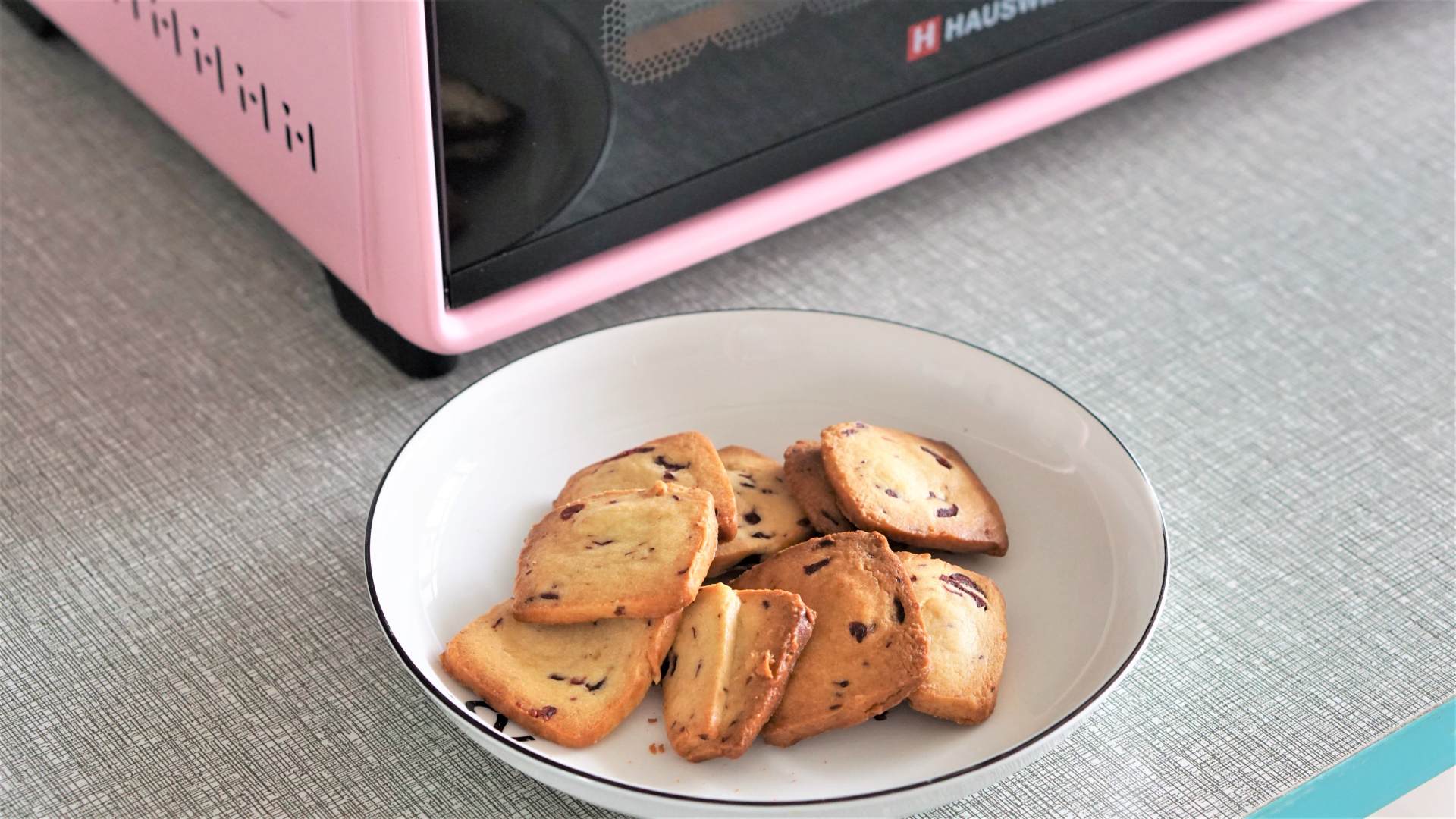 烘焙烤箱该如何选择,烘焙小白要准备哪些食材