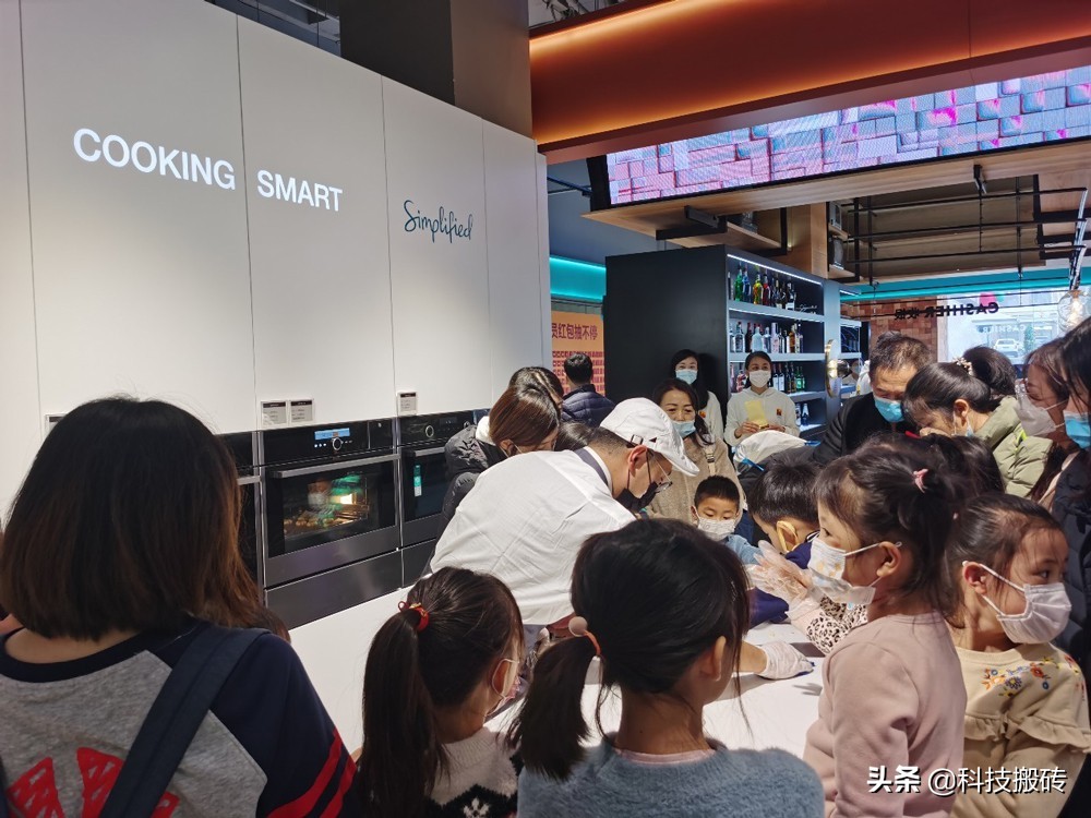 这回马云没话说了，线下行业终于迎来曙光，海信品质之家火了