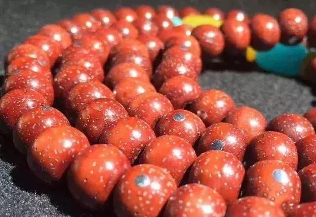 鸡油黄星月菩提盘到最后什么颜色,星月菩提怎么盘才能盘得更快上色