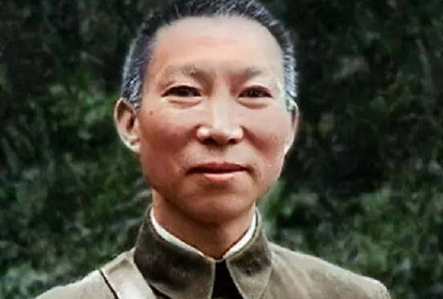 邓华有多厉害？毛主席极力称赞，彭老总：不听邓华言，吃亏在眼前