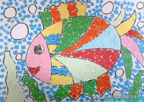 用圆纸片手工制作圣诞贴画,幼儿园大班碎纸片大树贴画