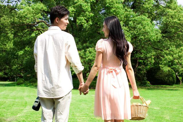 老婆忘不了前男友怎么办,忘不了前男友该怎么办啊