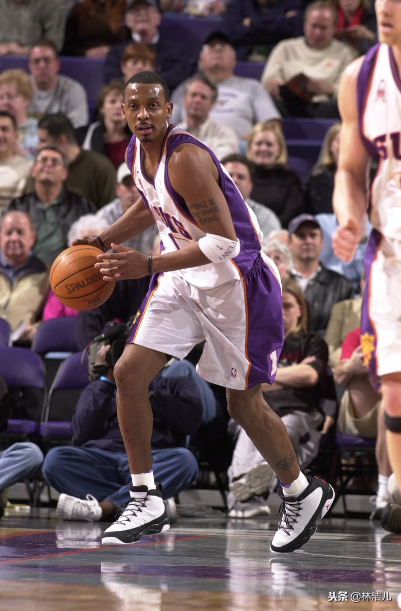 10款脚感超棒的运动鞋,年轻人最喜欢的十款运动鞋