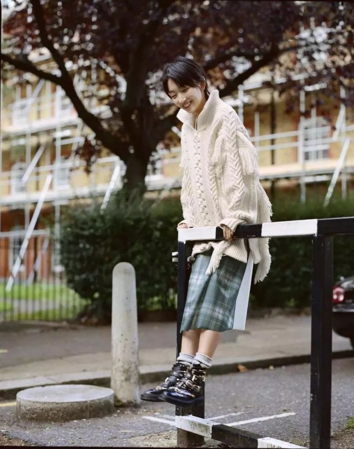 秋冬的裙子这样穿才好看,冬季裙子穿搭女2020高级感