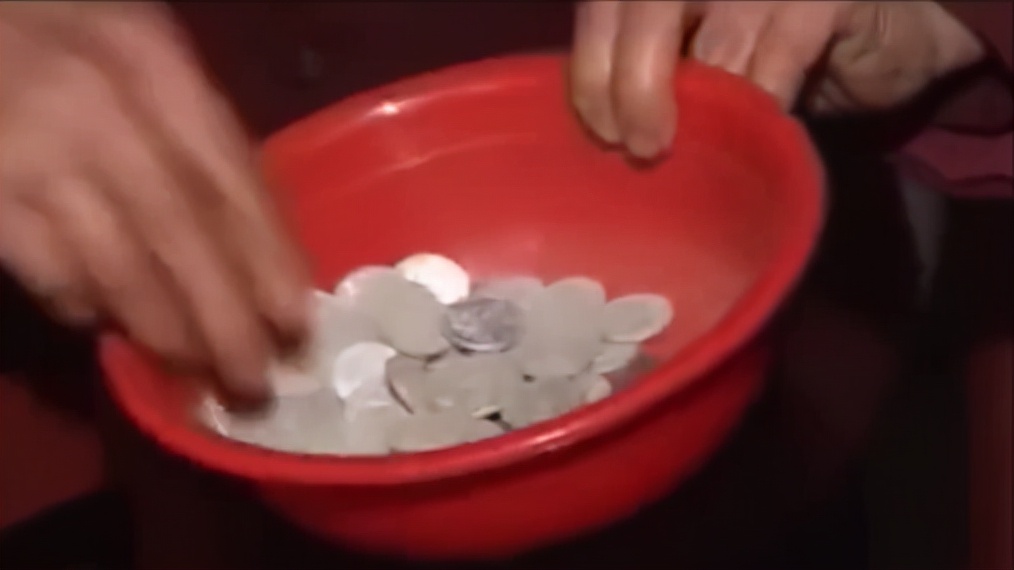 湖南文盲老太成神医了吗,湖南文盲老太被称华佗再世