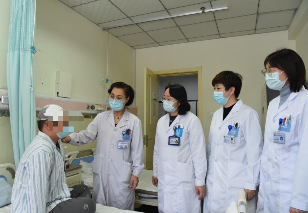 哈医大二院机器人,哈医大二院机器人手术