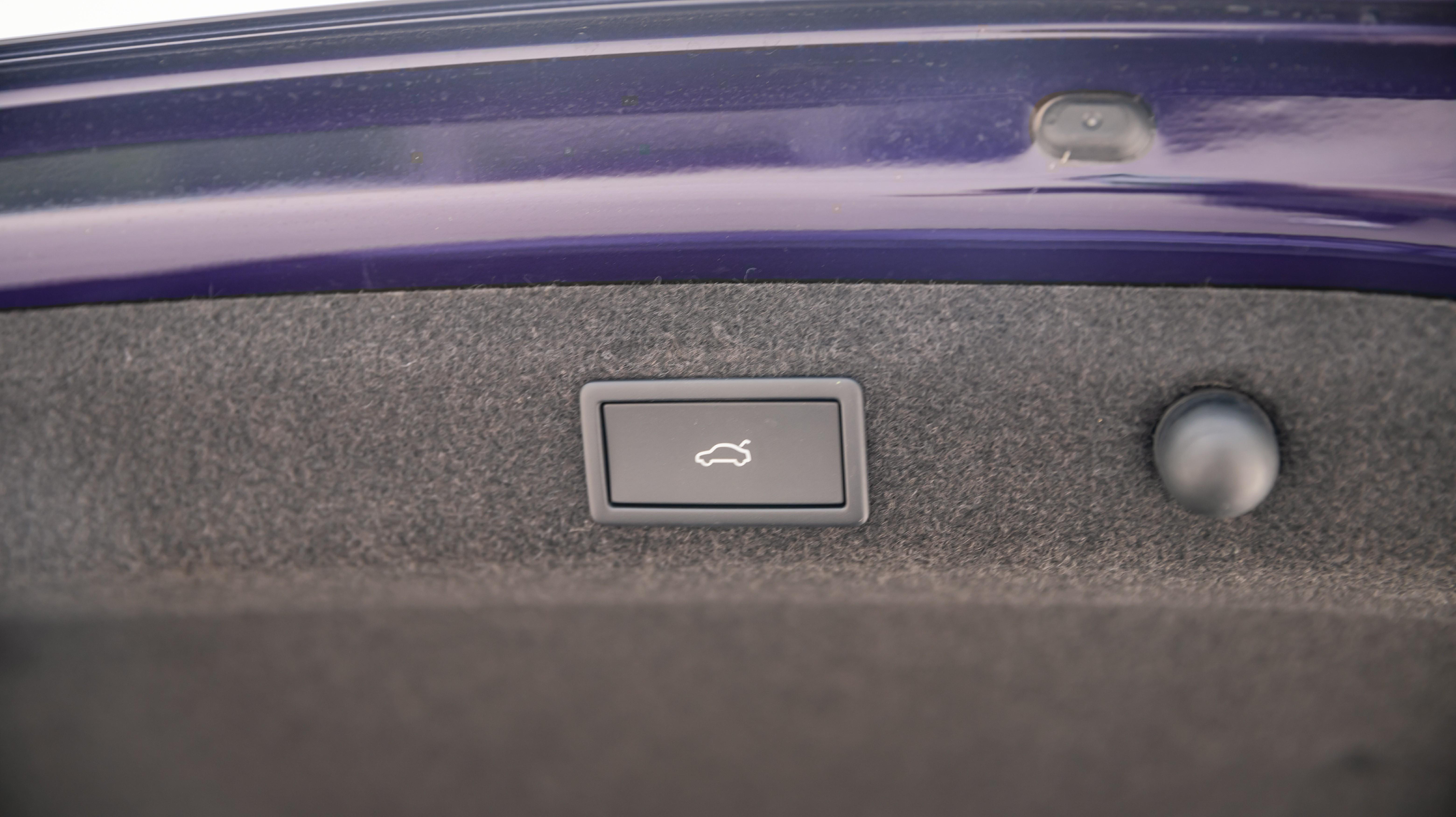 斯柯达明锐1.6和速腾发动机一样吗,斯柯达新明锐和速腾对比