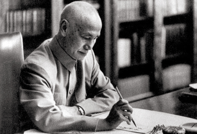 1956年，毛主席对台湾未来的精准预言，指出“只有两条出路”