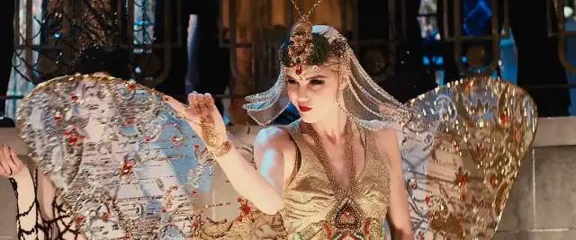 揭露美国残酷社会底层的纪录片,揭露美国奢靡生活的电影