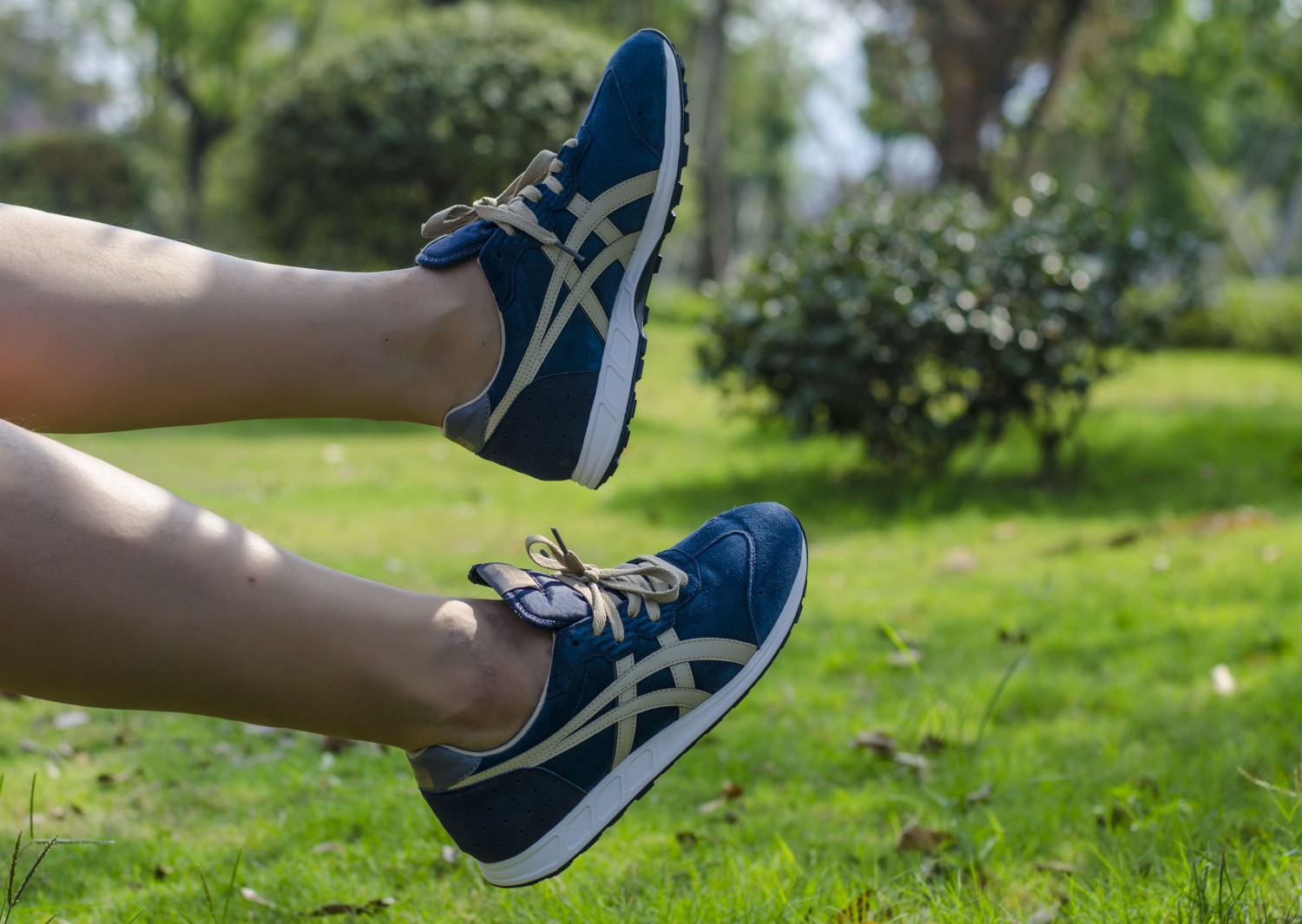 鬼塚虎休闲运动鞋子,鬼冢虎官方旗舰店鞋子什么颜色好