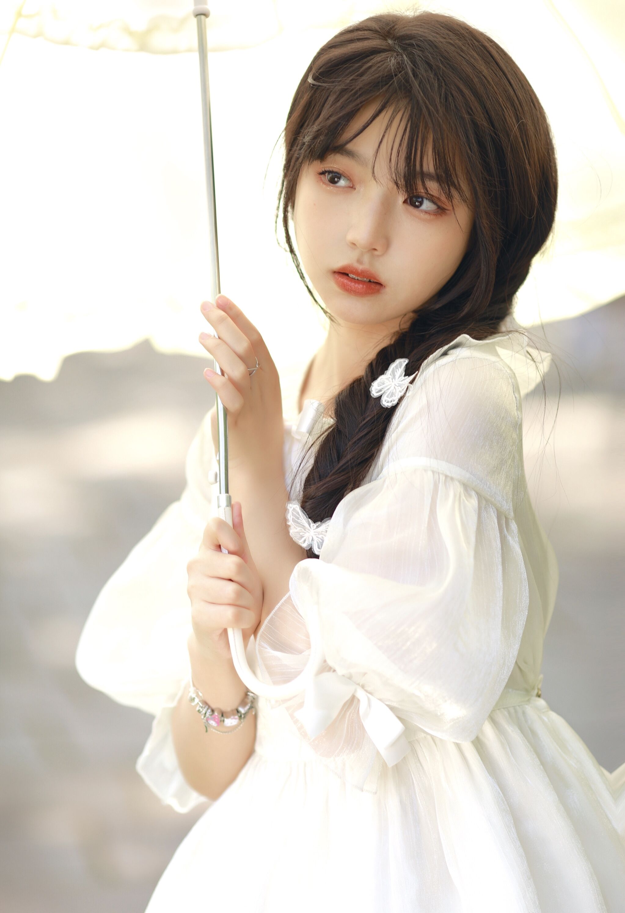 甜美少女丨就想静静地看着你