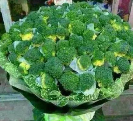 你收到的最奇葩的七夕礼物,七夕节奇葩礼物视频