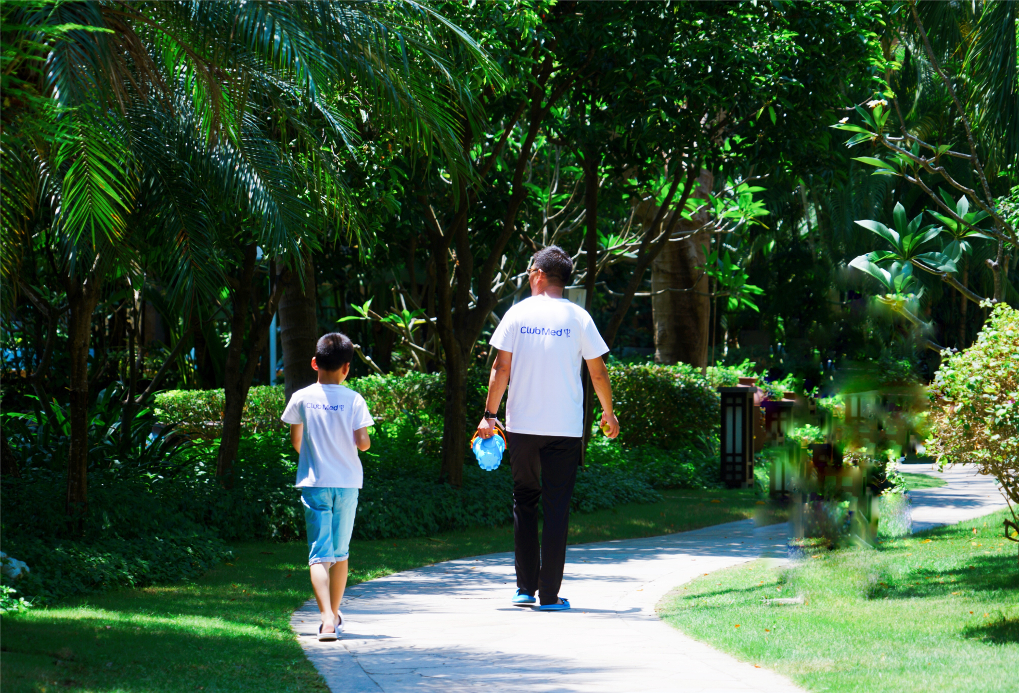 三亚亲子游酒店1000元左右,一价全含三亚亲子度假酒店