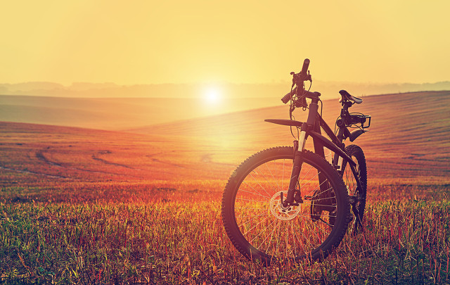 致青春骑自行车的视频,致骑行新手你真的知道怎么骑行吗