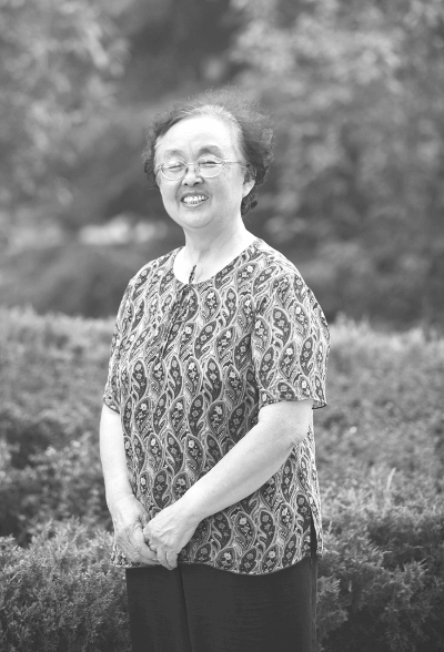 左权女儿彭总养女，以优异成绩考入哈军工，政审没通过，陈赓怒了