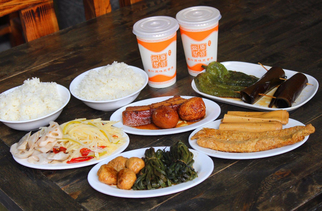 济宁高新区长虹路李记甏肉干饭,济宁有真空包装的甏肉干饭吗